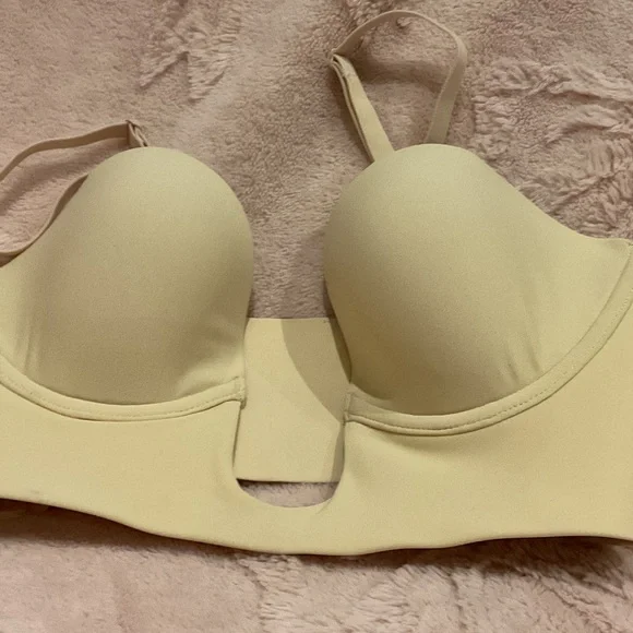 skims Deep plunge shapewear Bra convertible strapless extra straps - Picture 2 of 5